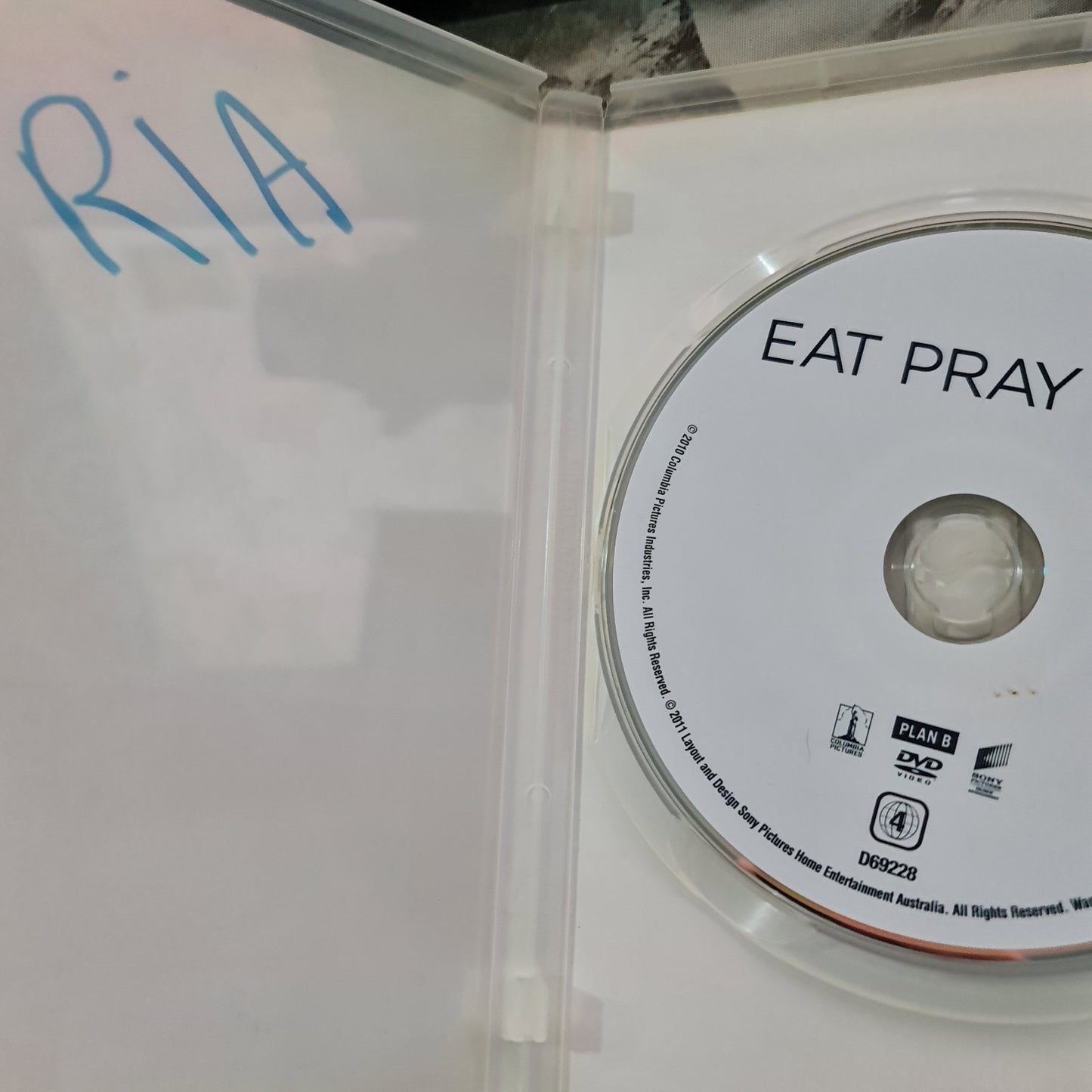 7186669