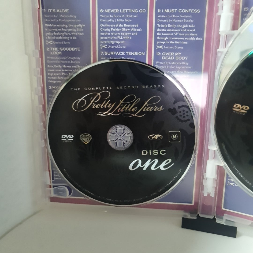 Pretty Little Liars : Season 2 (6 Disc, DVD, Region 4, 2012) Free Postage 2