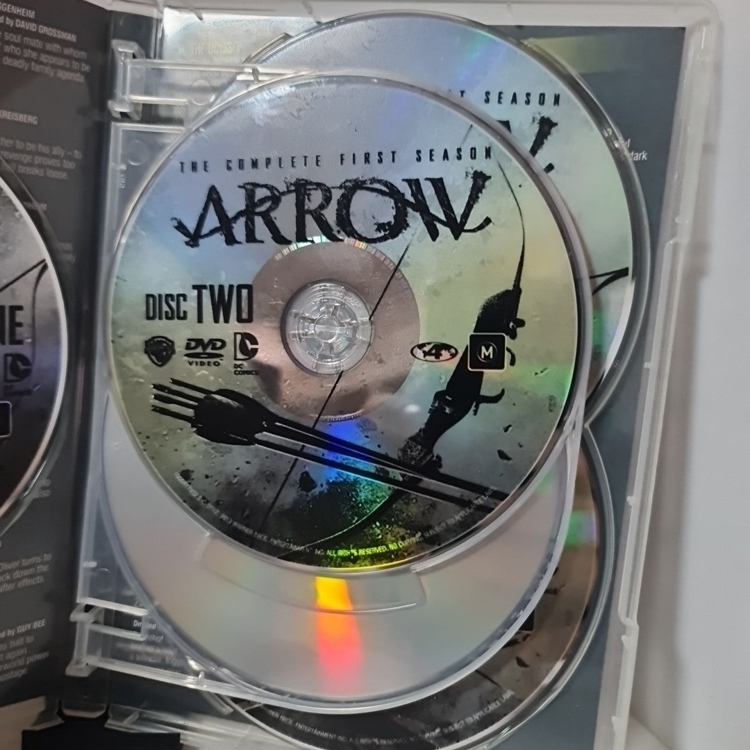 Arrow : Season 1 (DVD, Region 4, 2012) Free Postage 3
