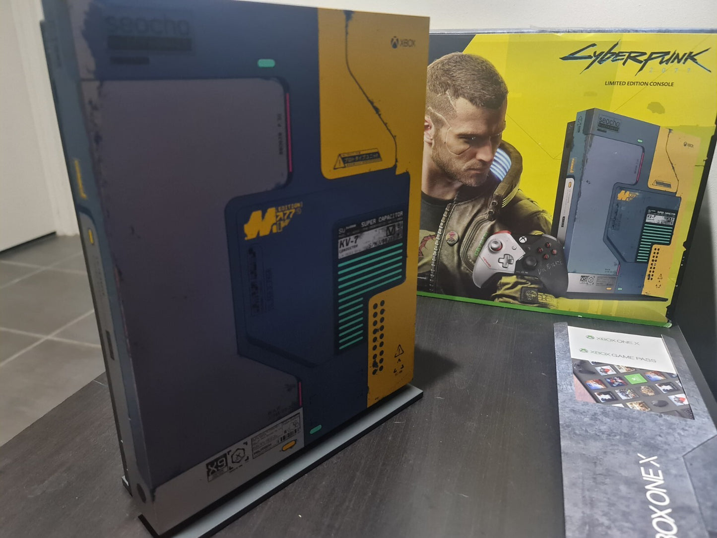 Boxed Xbox One X | Cyberpunk 2077 Limited Edition 1TB Console CIB | Tested1