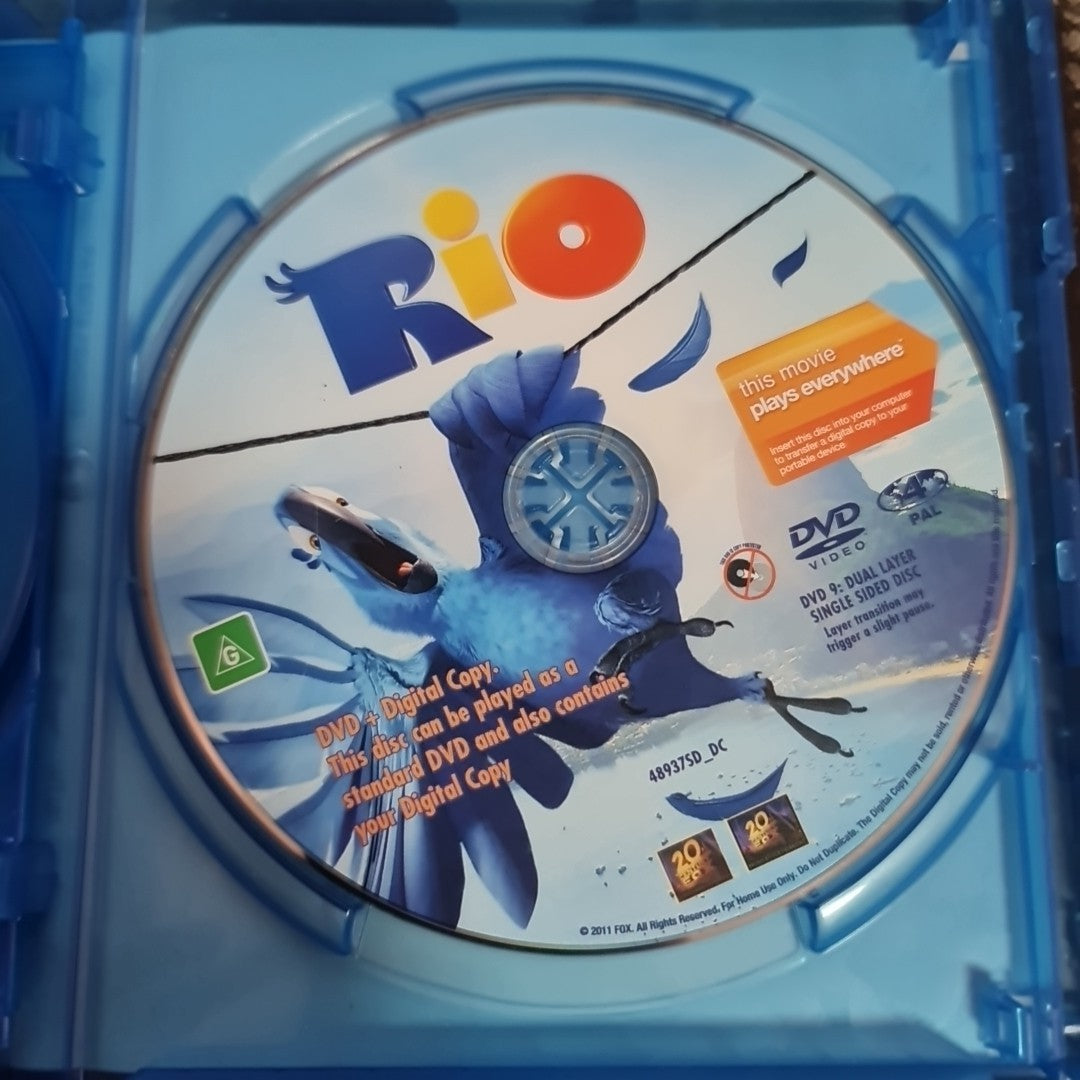 Rio (Blu-ray + DVD, Region B,4, 2011) Free Postage 3