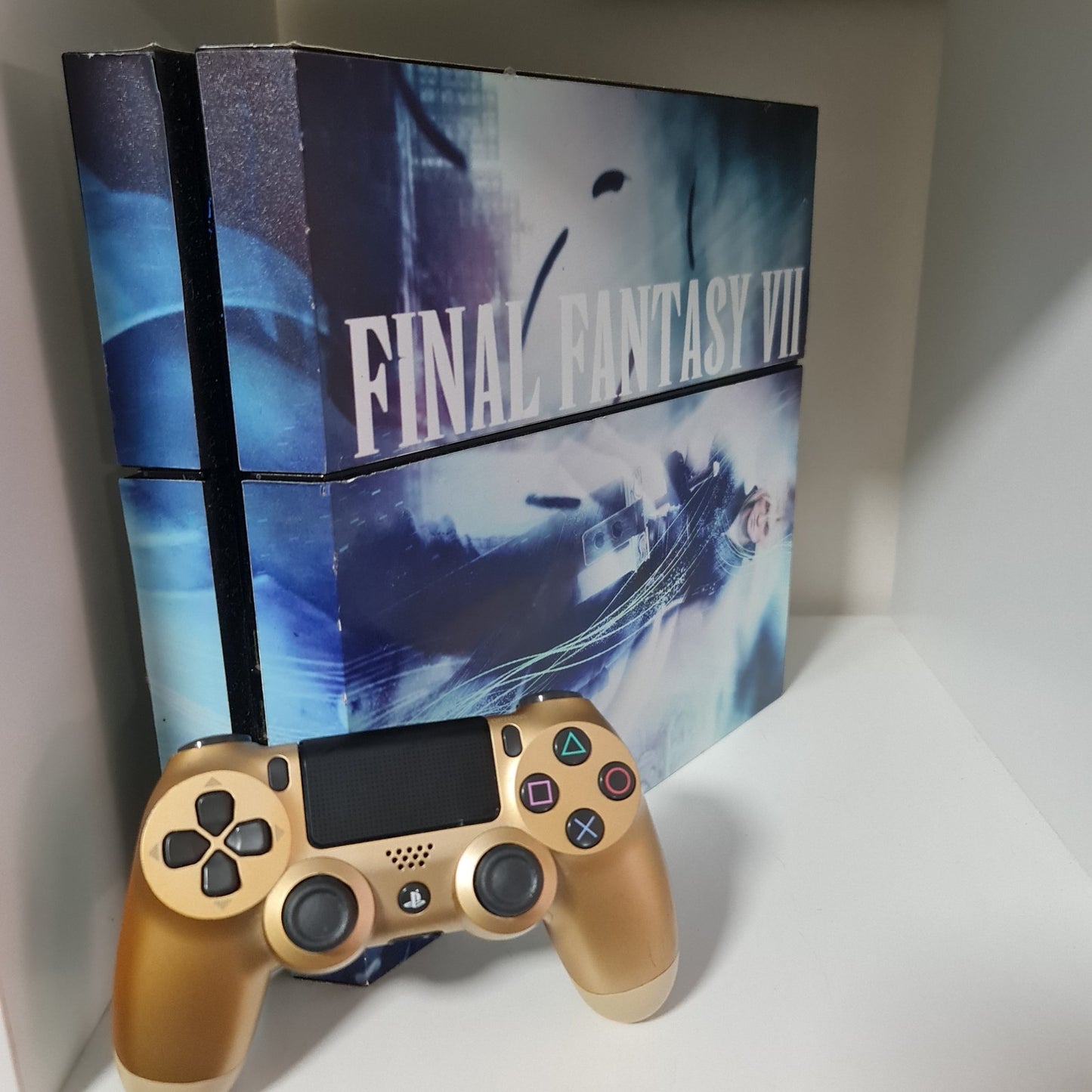 PlayStation 4 PS4 500GB Console | FF VII Sticker | Gold Contr & Cables | Tested0