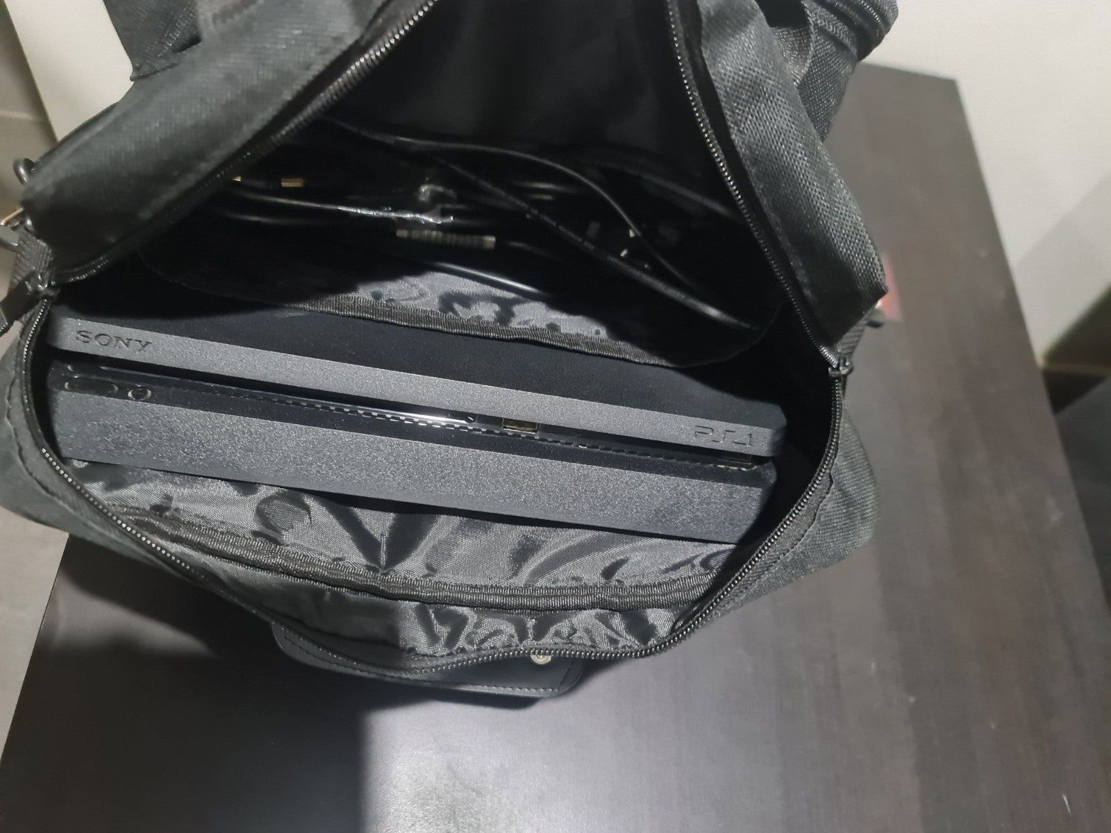 For PS4 - Console Carry Travel Bag | VGC | Fast AU Post 2